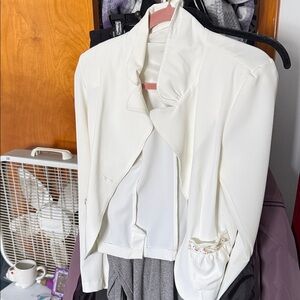 Chic Women's White Blazer